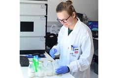Image Scientist in a lab.
